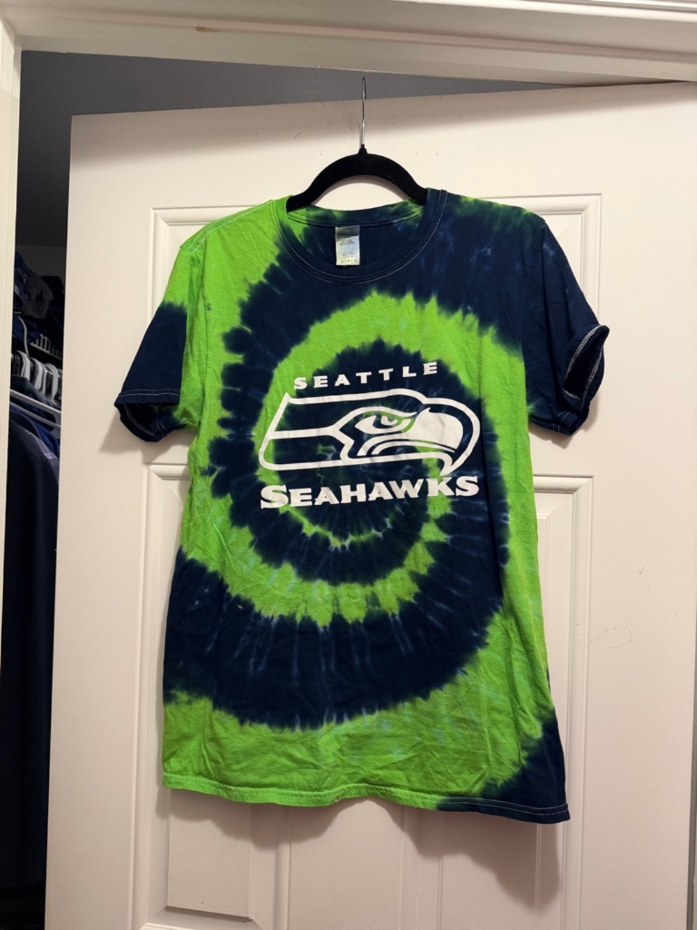 Tie-Dye Women’s Seahawks T-Shirt - Navy & Neon Green